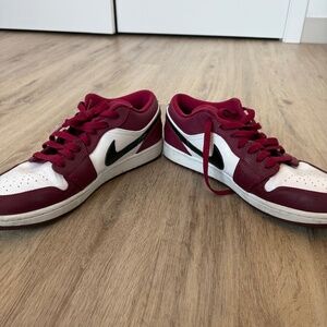 Nike Air Jordan 1 Low – Burgundy/White/Black
